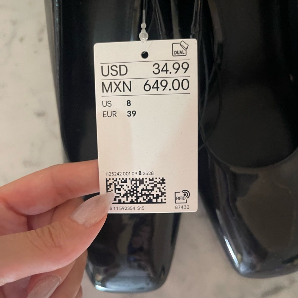 H&M Black Patent Leather Heels - Picture 6 of 6